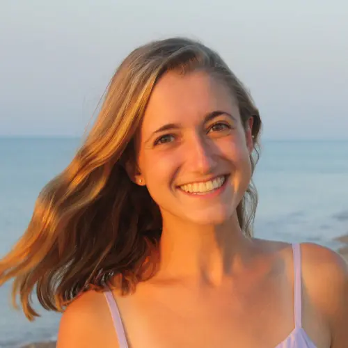 Photo of Taylor Hudak